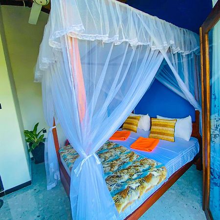 Dew Ashi Homestay Sigiriya Esterno foto