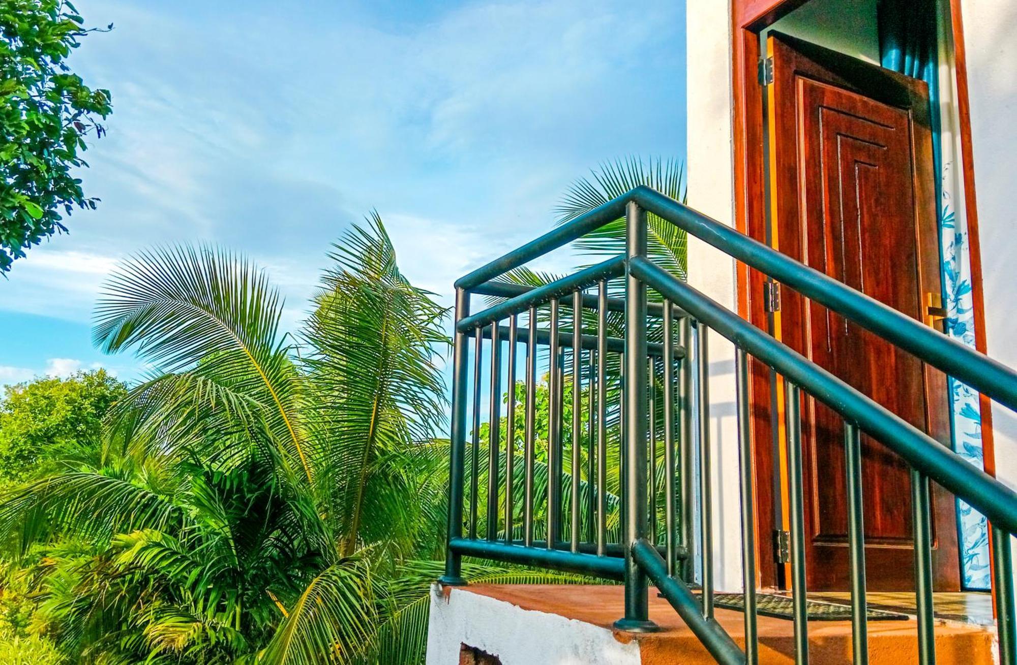 Dew Ashi Homestay Sigiriya Esterno foto