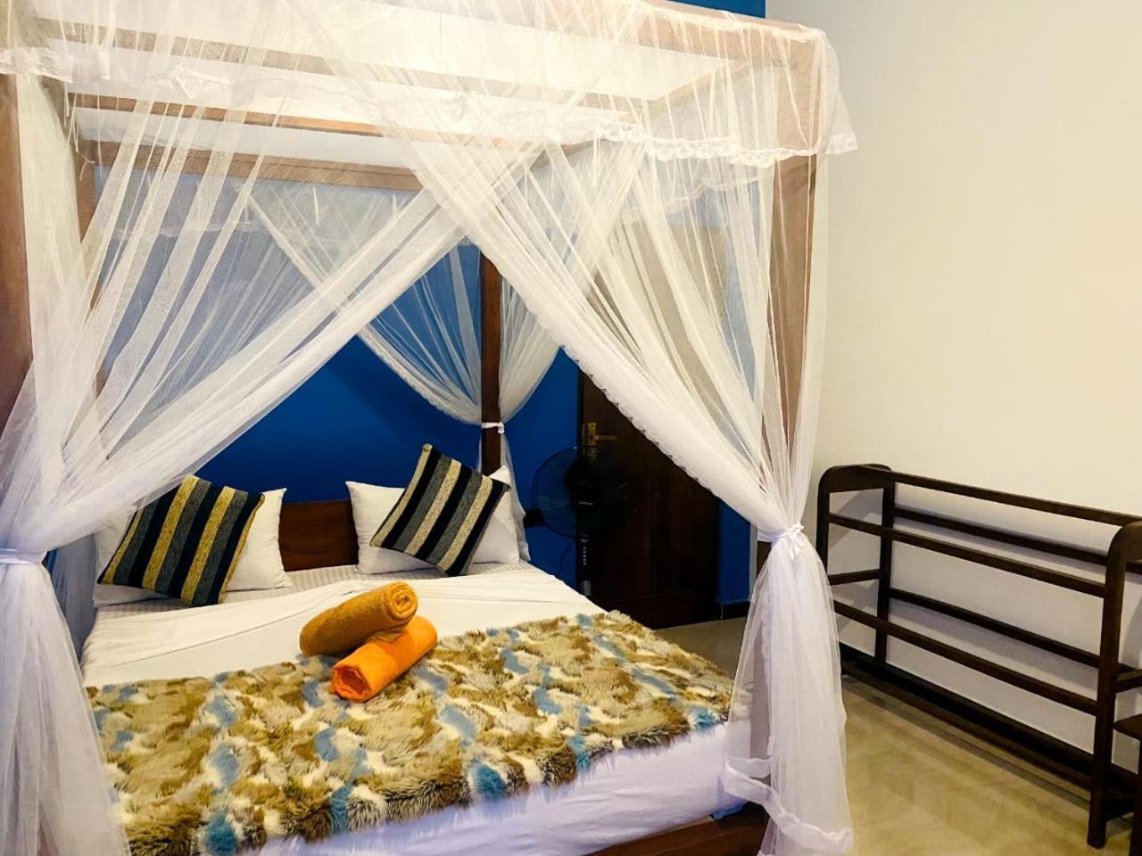 Dew Ashi Homestay Sigiriya Esterno foto